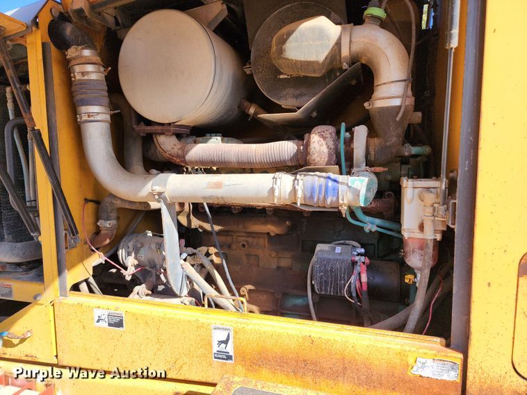 image for item KH9164 2003 Volvo G710B  motor grader