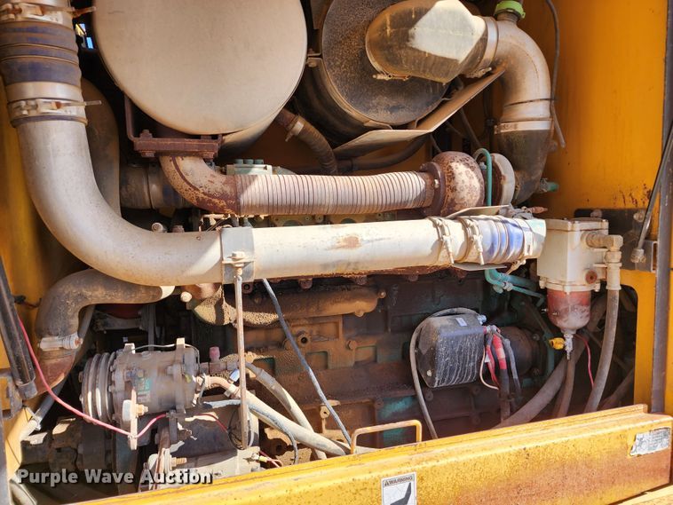 image for item KH9164 2003 Volvo G710B  motor grader