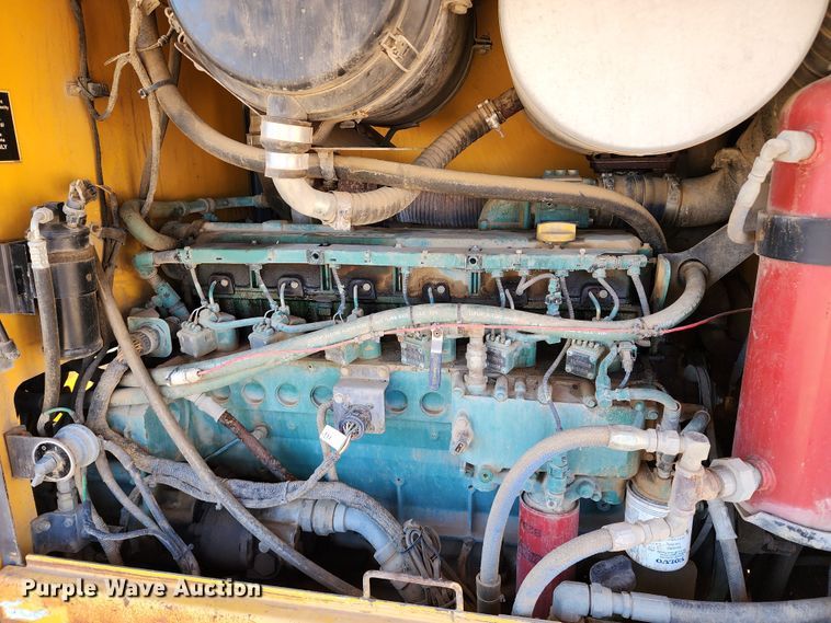 image for item KH9164 2003 Volvo G710B  motor grader