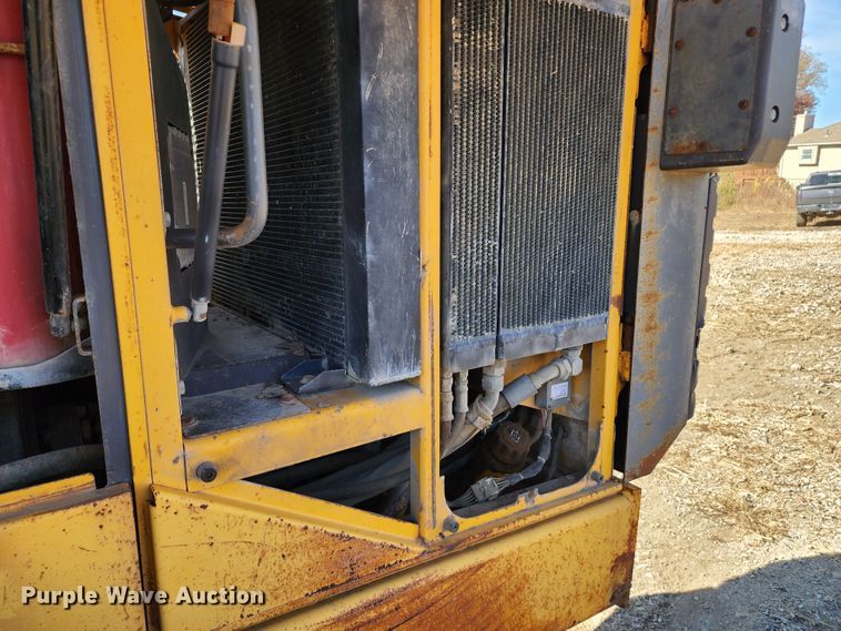 image for item KH9164 2003 Volvo G710B  motor grader