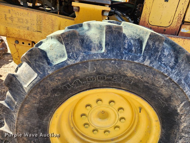 image for item KH9164 2003 Volvo G710B  motor grader