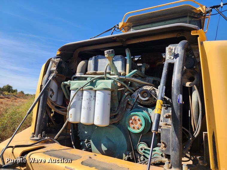 image for item KH9165 2007 Volvo A40D  haul truck