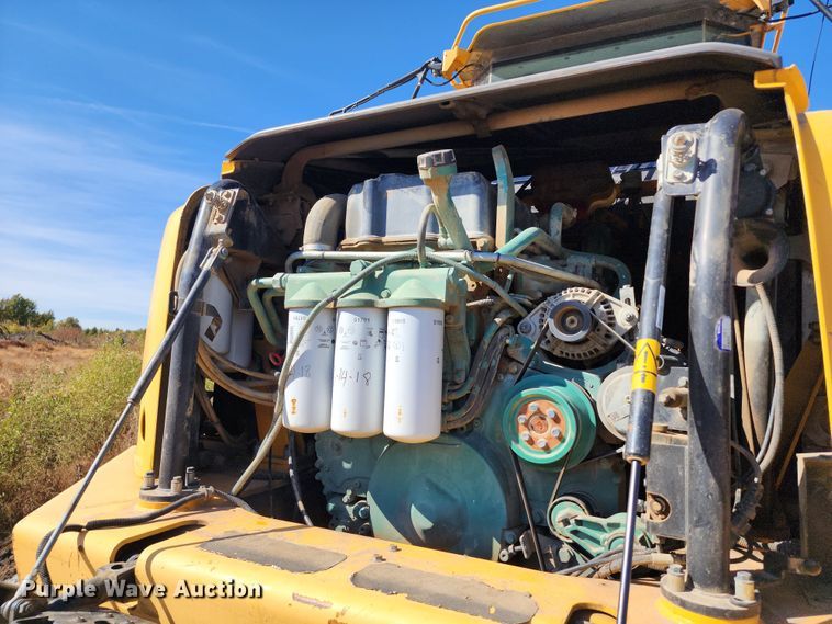 image for item KH9165 2007 Volvo A40D  haul truck