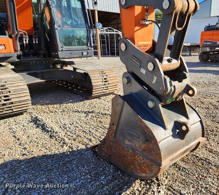 image for item KH9183 2018 Doosan DX180LC-5  excavator