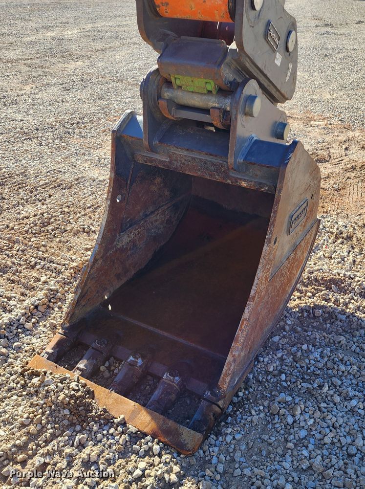 image for item KH9183 2018 Doosan DX180LC-5  excavator