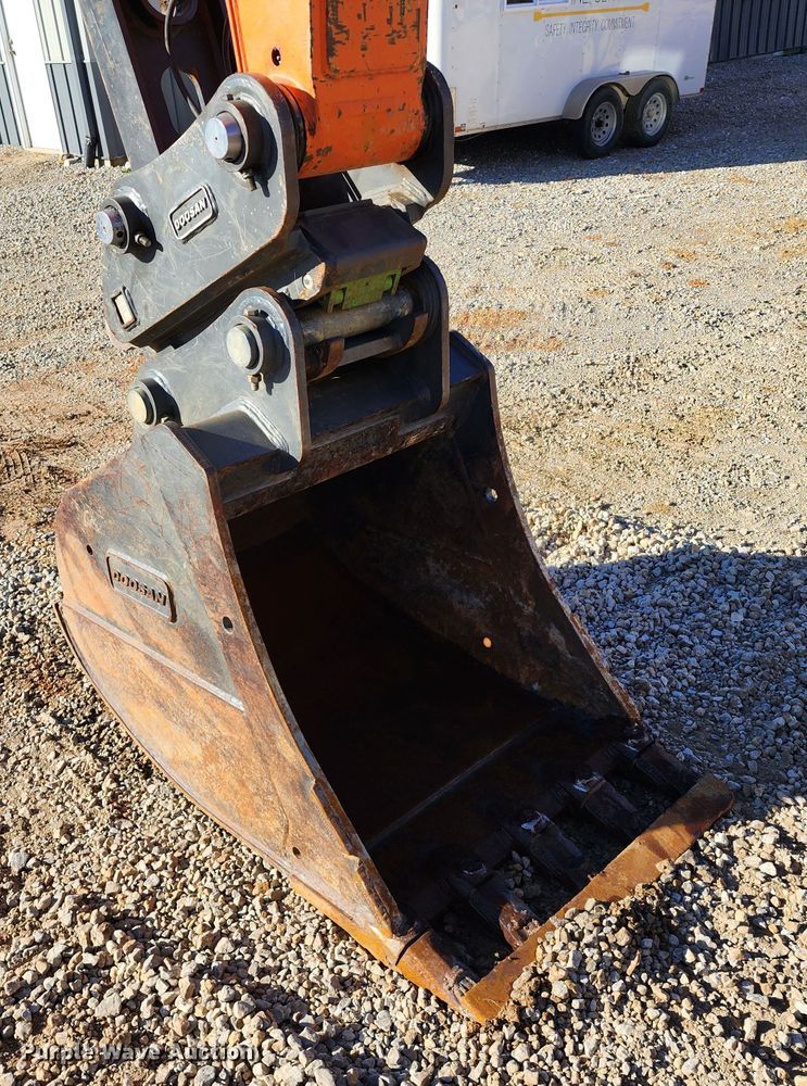 image for item KH9183 2018 Doosan DX180LC-5  excavator