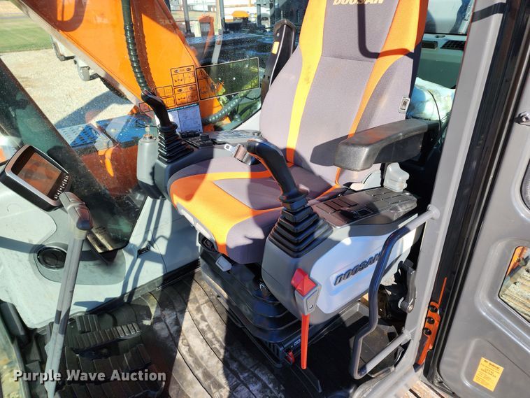 image for item KH9183 2018 Doosan DX180LC-5  excavator