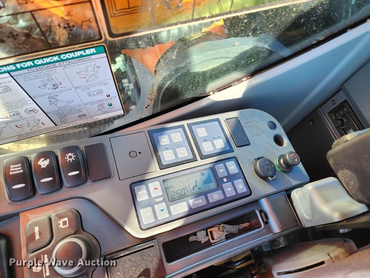 image for item KH9183 2018 Doosan DX180LC-5  excavator