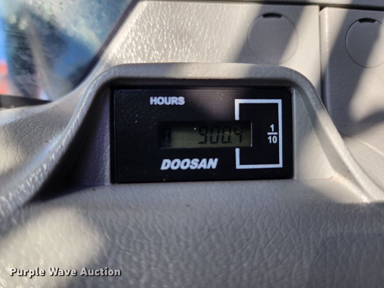 image for item KH9183 2018 Doosan DX180LC-5  excavator