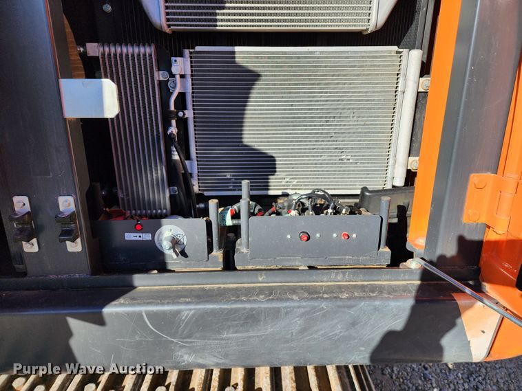 image for item KH9183 2018 Doosan DX180LC-5  excavator