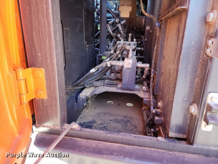 image for item KH9183 2018 Doosan DX180LC-5  excavator