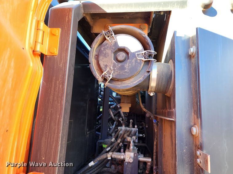 image for item KH9183 2018 Doosan DX180LC-5  excavator