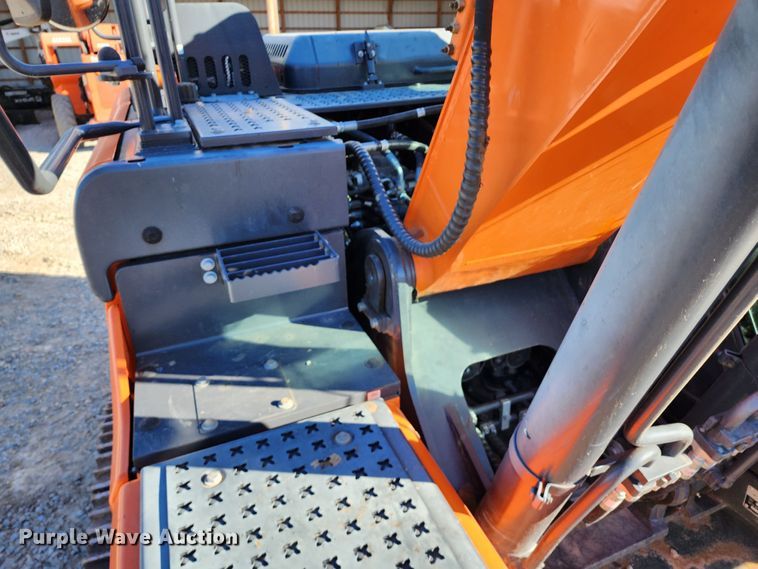 image for item KH9183 2018 Doosan DX180LC-5  excavator