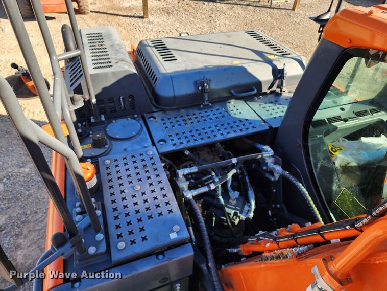 image for item KH9183 2018 Doosan DX180LC-5  excavator