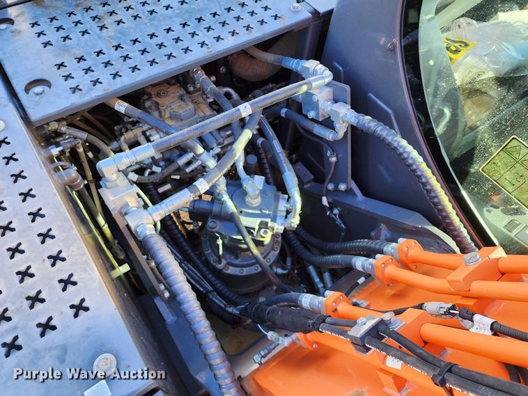 image for item KH9183 2018 Doosan DX180LC-5  excavator