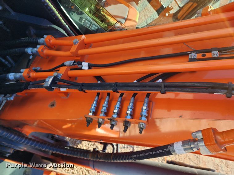 image for item KH9183 2018 Doosan DX180LC-5  excavator