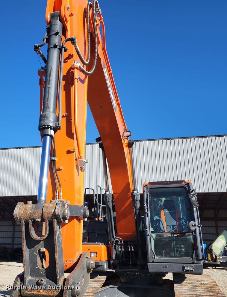 image for item KH9184 2018 Doosan DX180LC-5  excavator