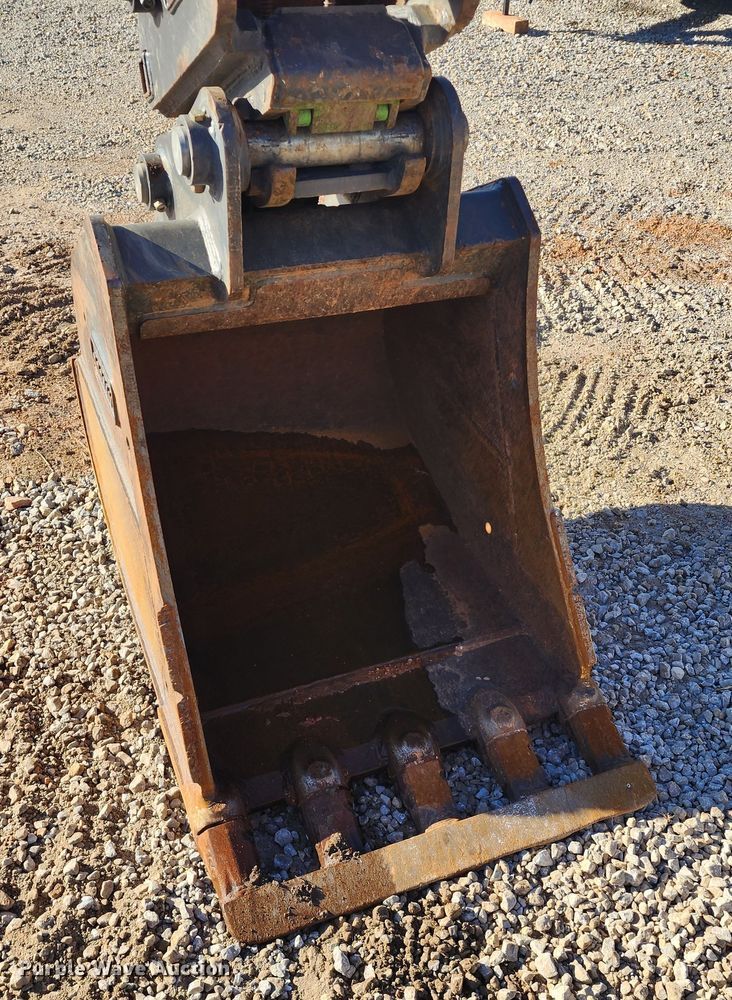 image for item KH9184 2018 Doosan DX180LC-5  excavator