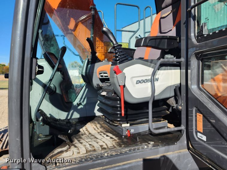 image for item KH9184 2018 Doosan DX180LC-5  excavator