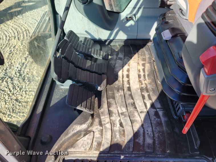 image for item KH9184 2018 Doosan DX180LC-5  excavator