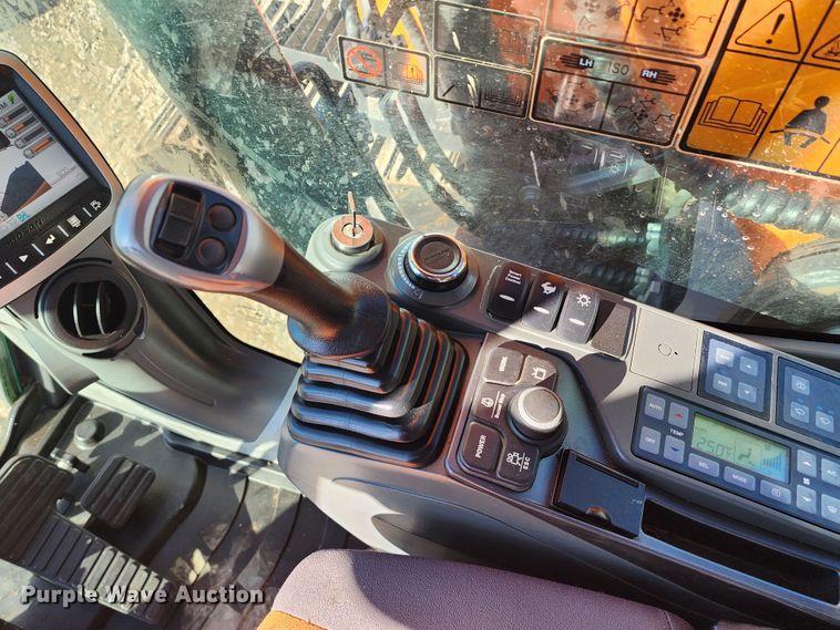 image for item KH9184 2018 Doosan DX180LC-5  excavator