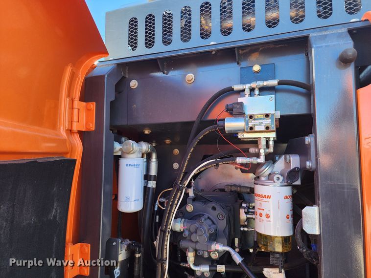 image for item KH9184 2018 Doosan DX180LC-5  excavator