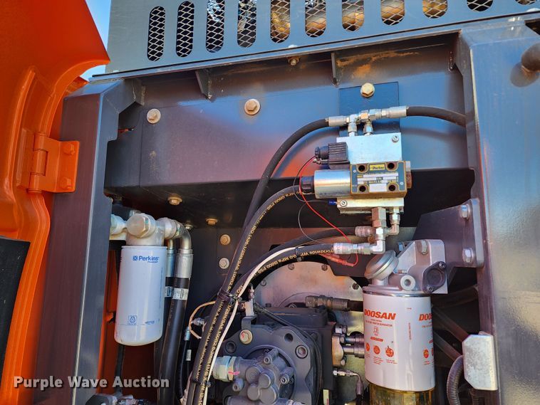 image for item KH9184 2018 Doosan DX180LC-5  excavator