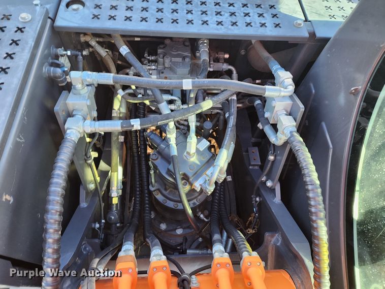 image for item KH9184 2018 Doosan DX180LC-5  excavator