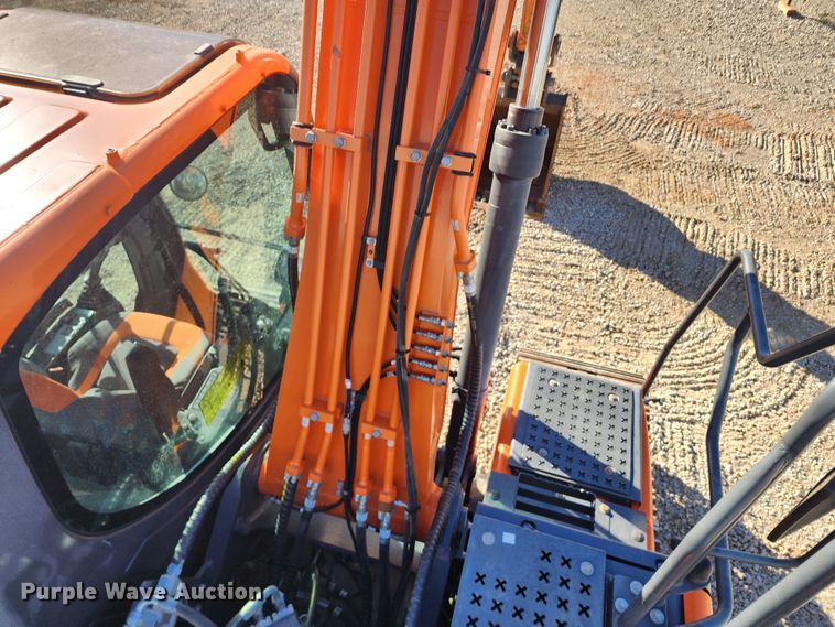 image for item KH9184 2018 Doosan DX180LC-5  excavator