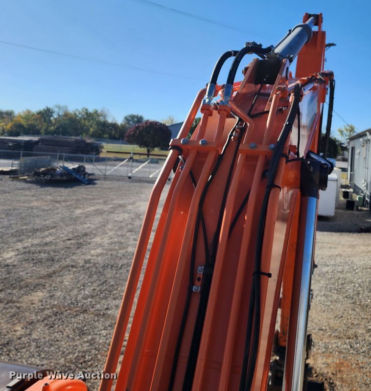 image for item KH9184 2018 Doosan DX180LC-5  excavator