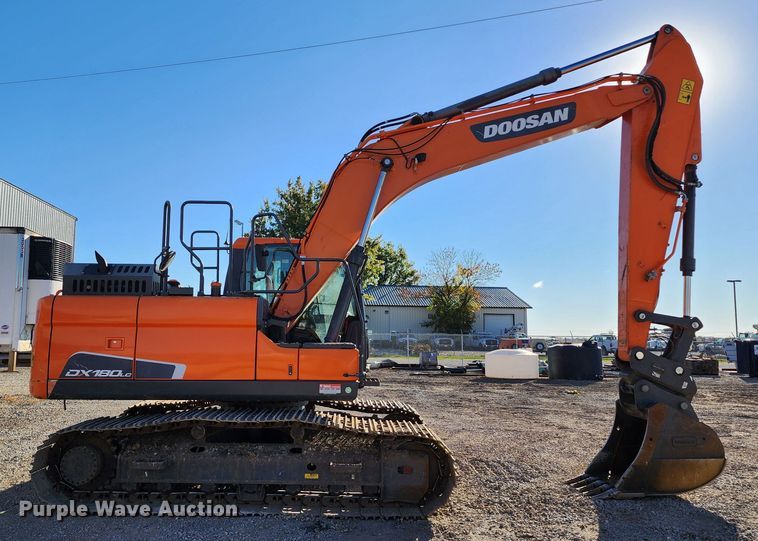 image for item KH9185 2018 Doosan DX180LC-5  excavator