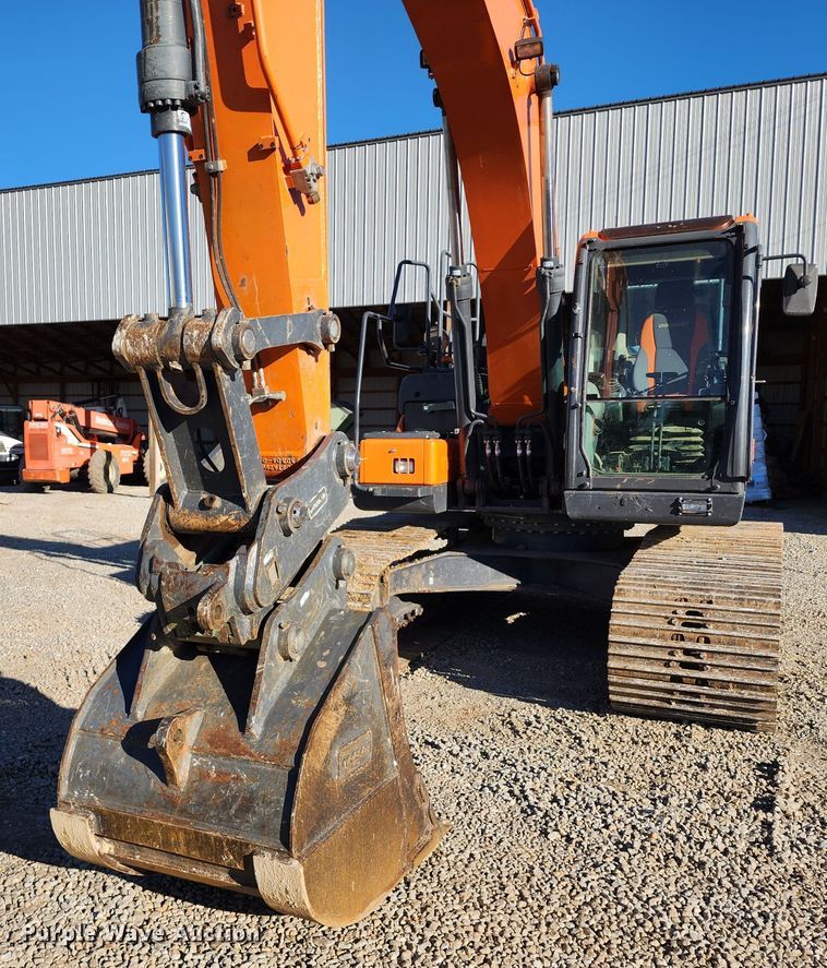 image for item KH9185 2018 Doosan DX180LC-5  excavator