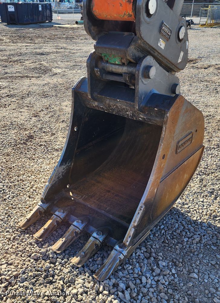 image for item KH9185 2018 Doosan DX180LC-5  excavator