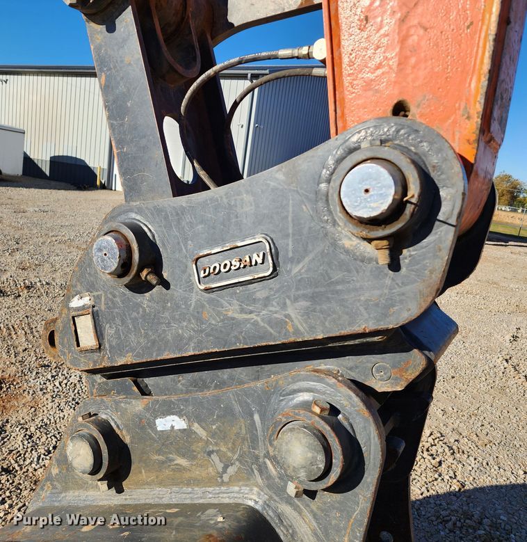 image for item KH9185 2018 Doosan DX180LC-5  excavator