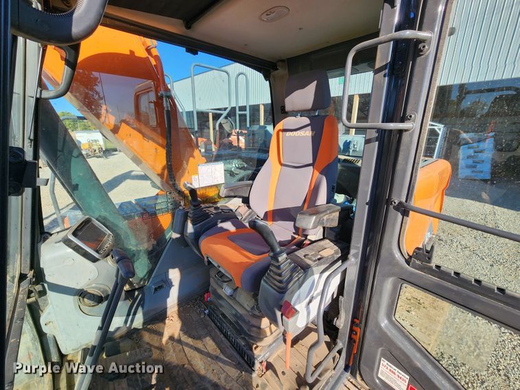 image for item KH9185 2018 Doosan DX180LC-5  excavator