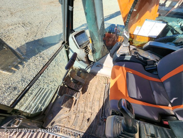 image for item KH9185 2018 Doosan DX180LC-5  excavator