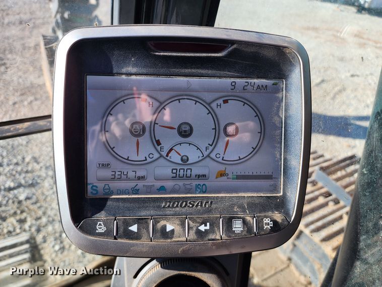 image for item KH9185 2018 Doosan DX180LC-5  excavator