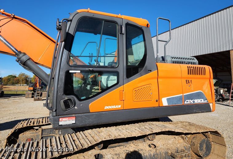 image for item KH9185 2018 Doosan DX180LC-5  excavator