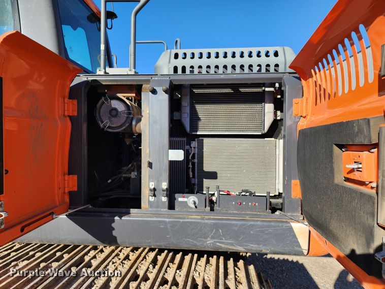 image for item KH9185 2018 Doosan DX180LC-5  excavator