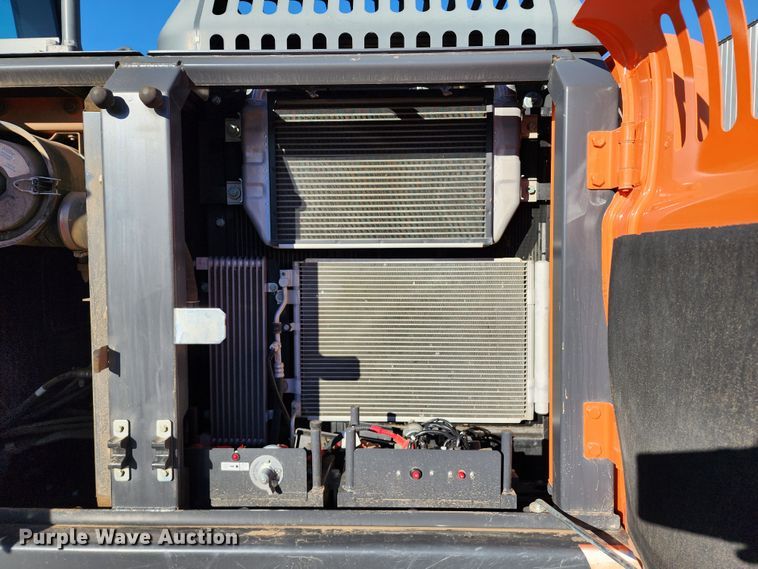 image for item KH9185 2018 Doosan DX180LC-5  excavator