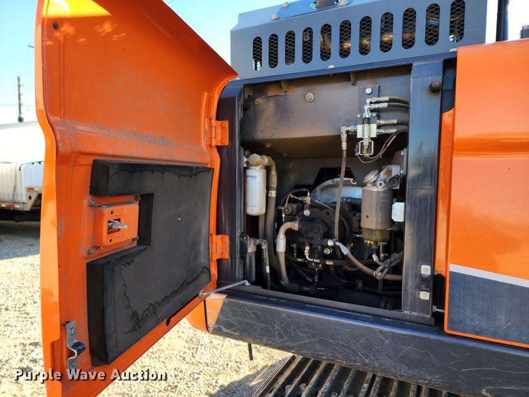 image for item KH9185 2018 Doosan DX180LC-5  excavator