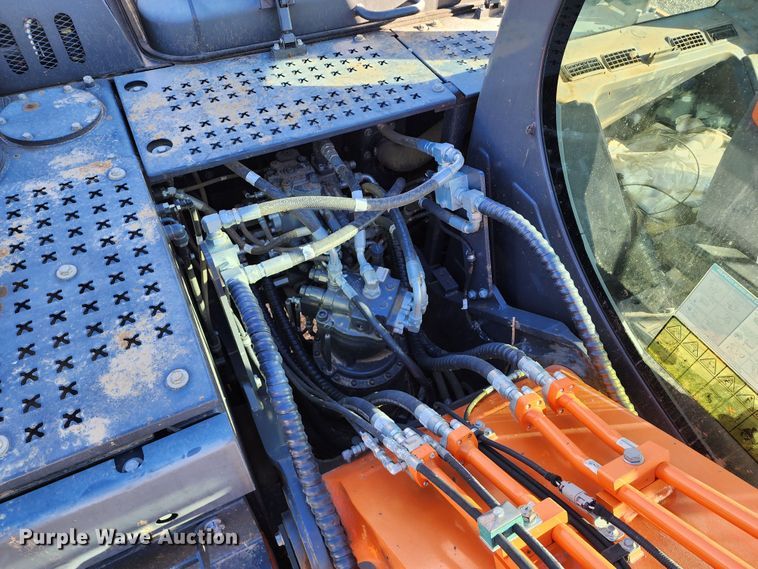 image for item KH9185 2018 Doosan DX180LC-5  excavator