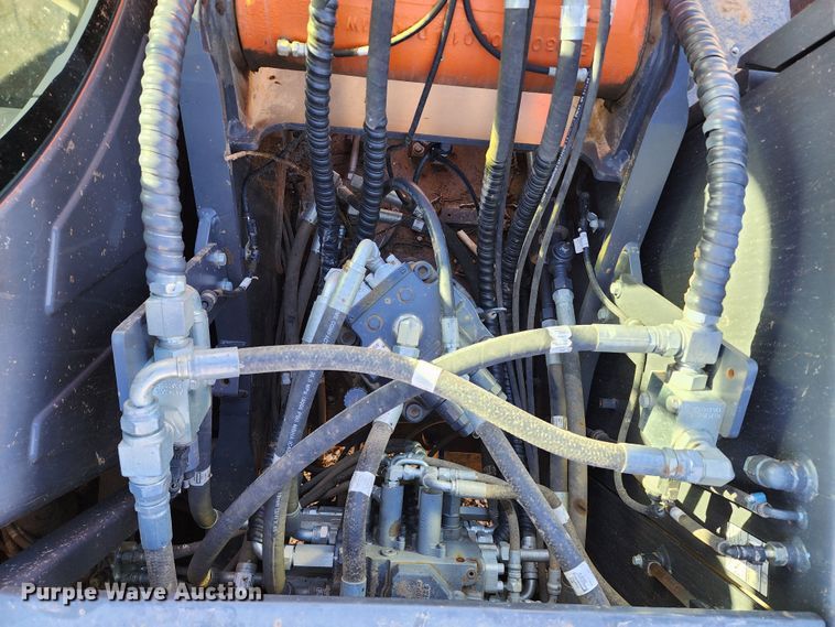 image for item KH9185 2018 Doosan DX180LC-5  excavator