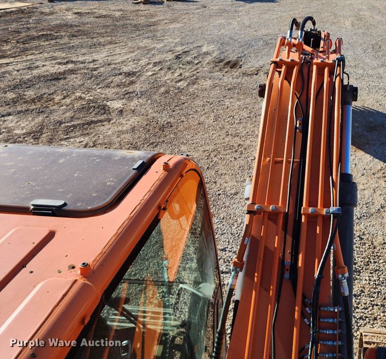 image for item KH9185 2018 Doosan DX180LC-5  excavator