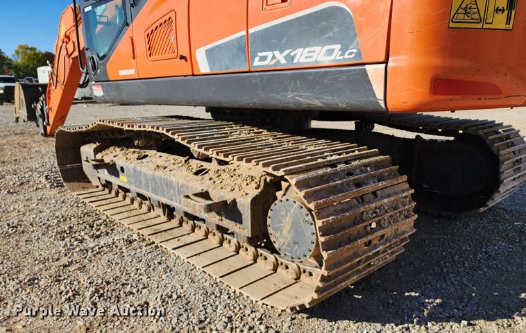 image for item KH9185 2018 Doosan DX180LC-5  excavator