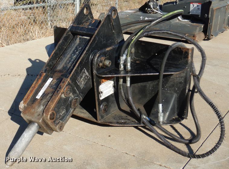 image for item KO9823 Bobcat 2560  skid steer breaker