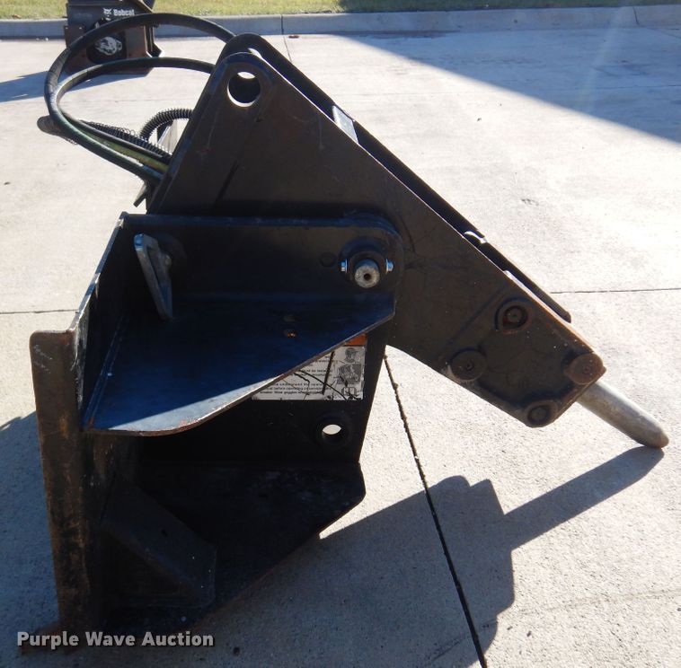 image for item KO9823 Bobcat 2560  skid steer breaker