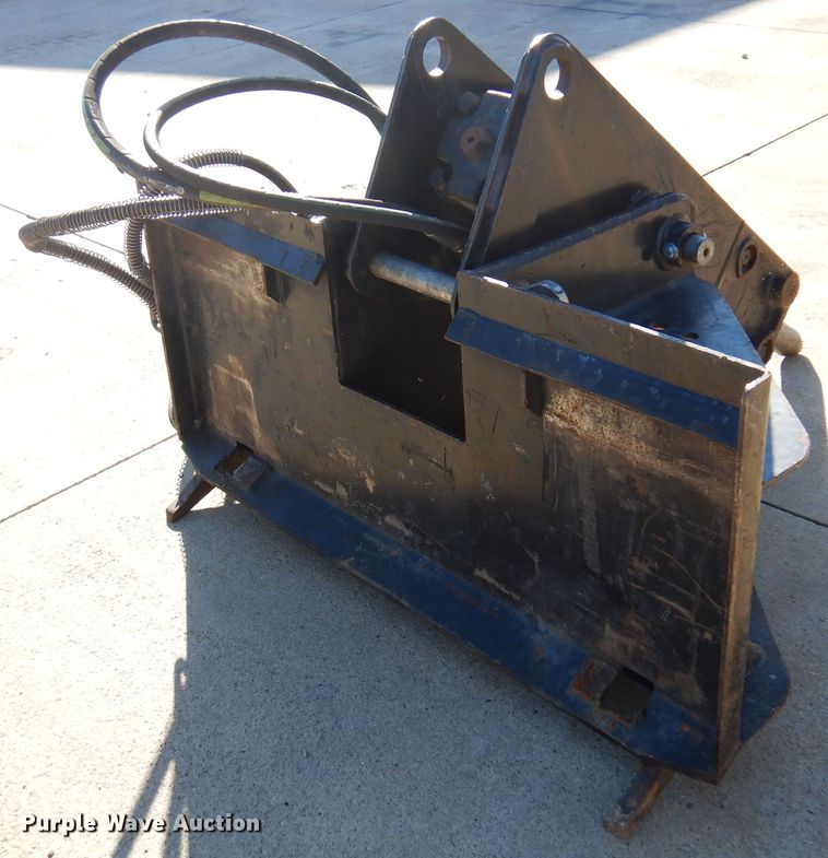 image for item KO9823 Bobcat 2560  skid steer breaker