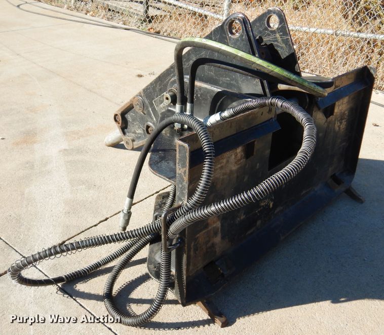 image for item KO9823 Bobcat 2560  skid steer breaker
