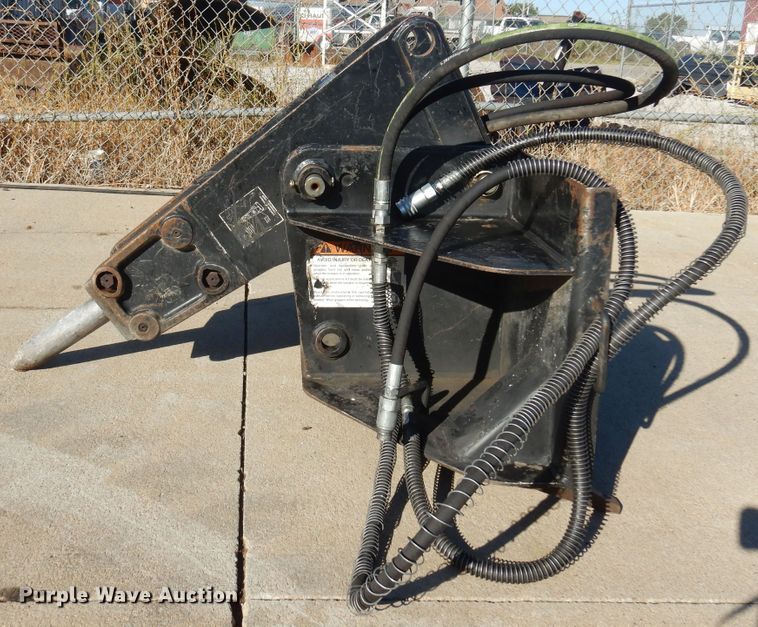 image for item KO9823 Bobcat 2560  skid steer breaker